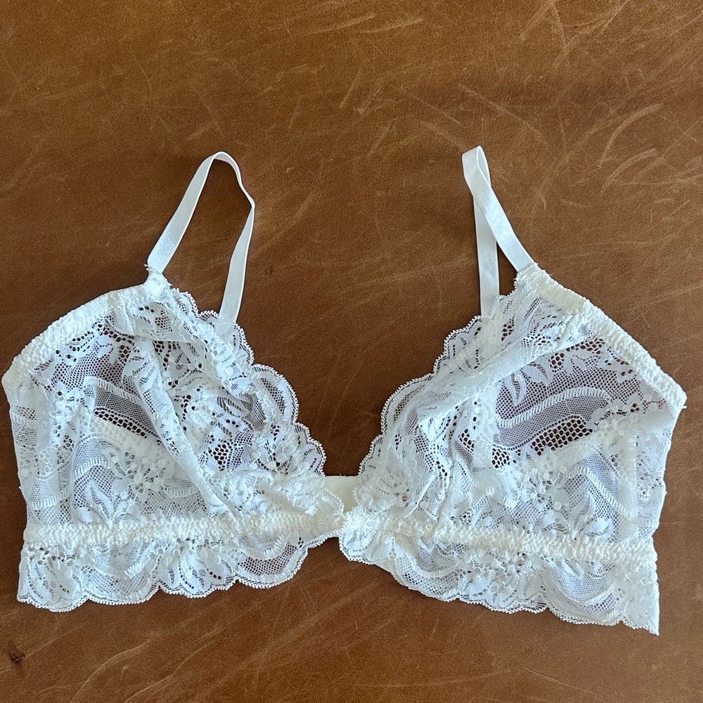Free People Intimately Elegant White Lace Bralette
